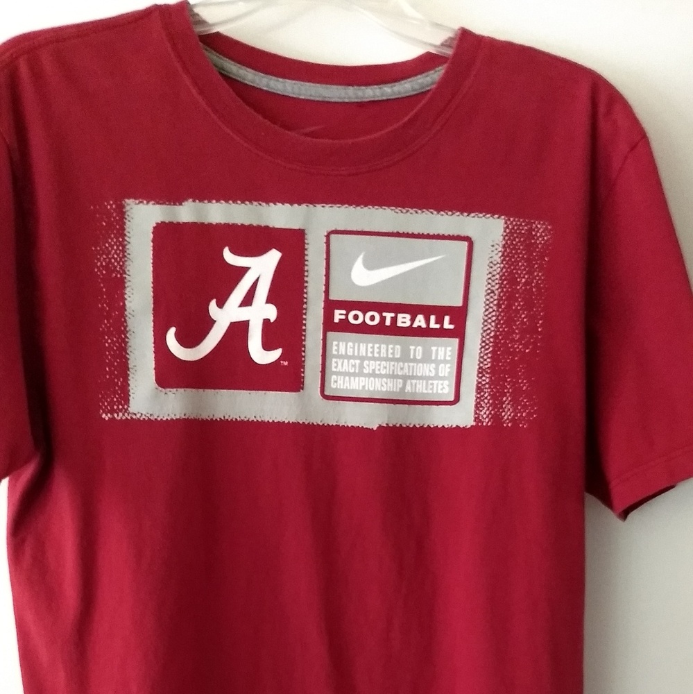 Alabama crimson Tide T-shirt like new, size large
